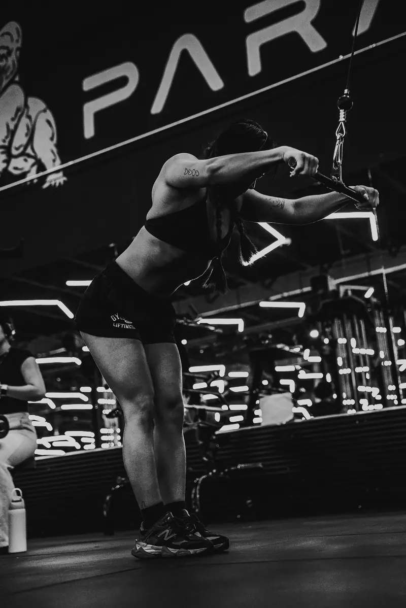 Training at Animal Paradise Gyms, Vineland NJ: cable pushdown